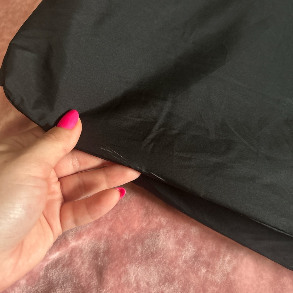 Vera Wang Princess Black and Purple Tote Bag - Picture 7 of 7